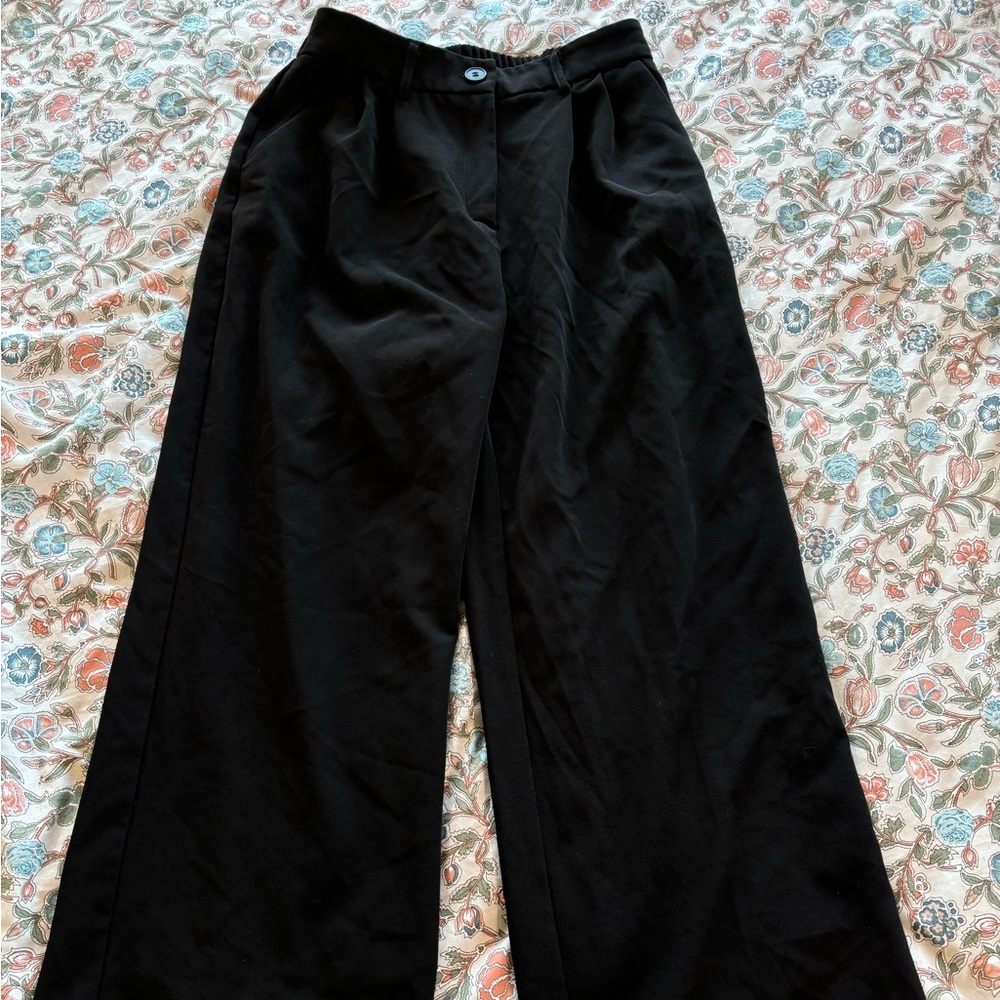 Funyyzo • Black Wide-Leg Dress Pants • Size M